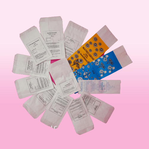 Feliratos bélelt tasakok